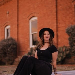 Meet your Posher, Kelly